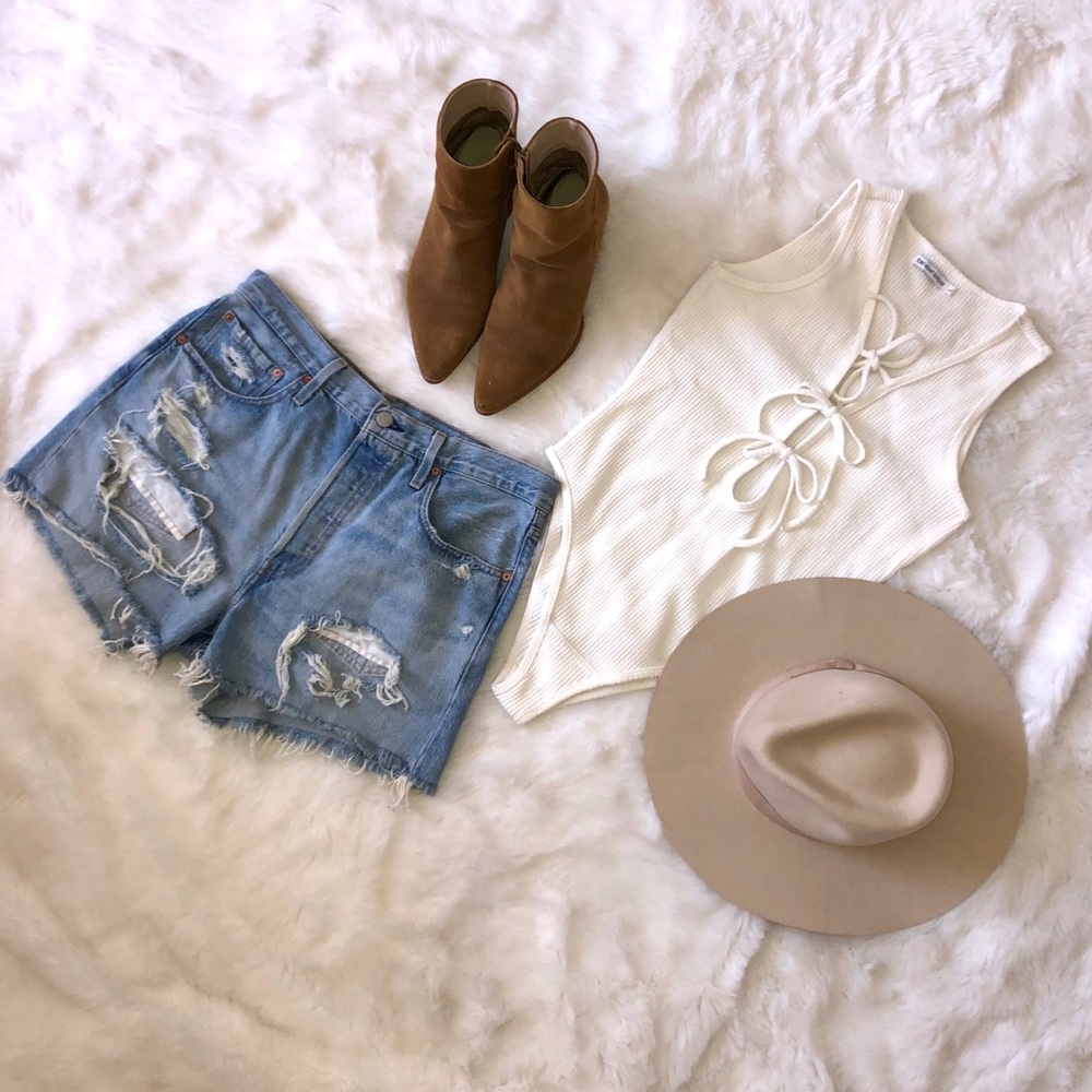 Sabo Skirt White Bodysuit
